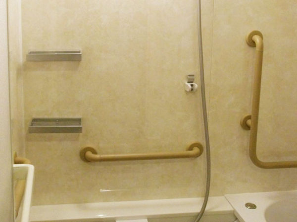介護保険を適用した浴室改修